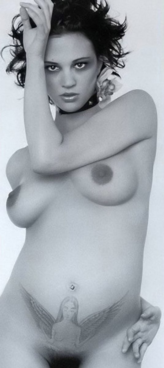Asia Argento naked boobs